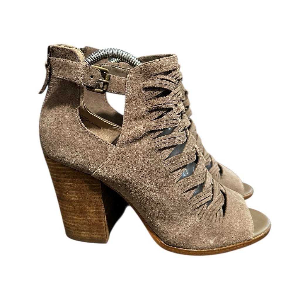 Crown Vintage Heidi Taupe Leather Block Heel Ankle Bootie Women’s Size 10